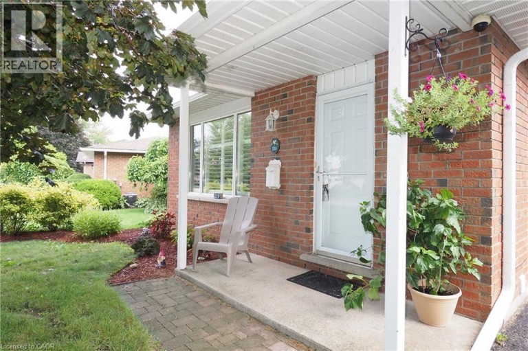 219 Foxhunt Road, Waterloo, Ontario (id 40867098)