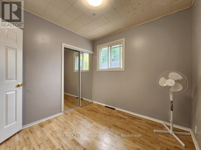 380 QUEEN STREET, Thunder Bay (Court / Cumberland), Ontario, P7B2K1