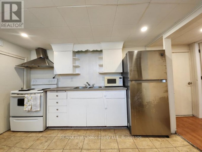 380 QUEEN STREET, Thunder Bay (Court / Cumberland), Ontario, P7B2K1