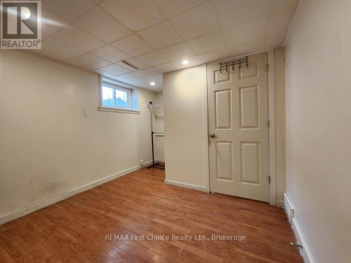 380 QUEEN STREET, Thunder Bay (Court / Cumberland), Ontario, P7B2K1