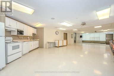 305 - 23 WOODLAWN ROAD E Guelph (Riverside Park) Ontario photo 31