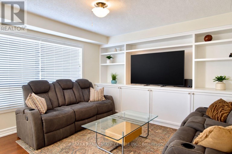 3 CHUDLEIGH AVENUE, Brampton (Credit Valley), Ontario, L6X0N1
