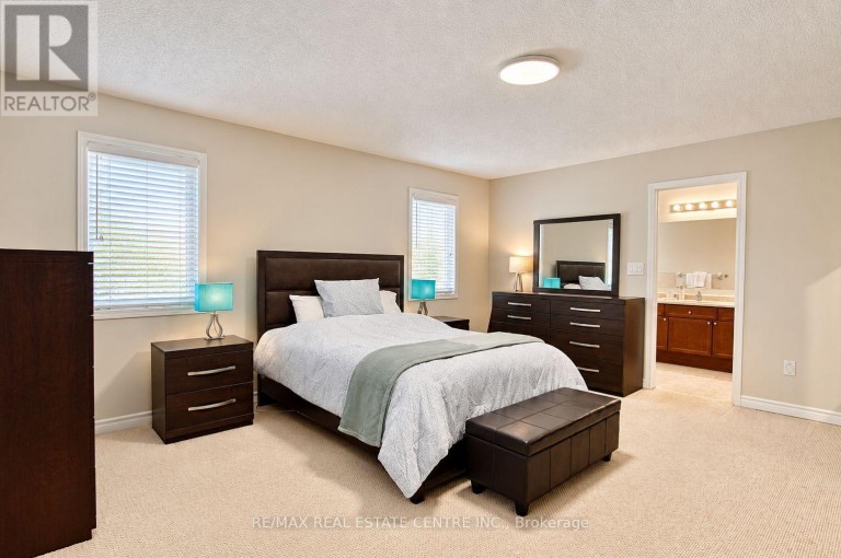 3 CHUDLEIGH AVENUE, Brampton (Credit Valley), Ontario, L6X0N1