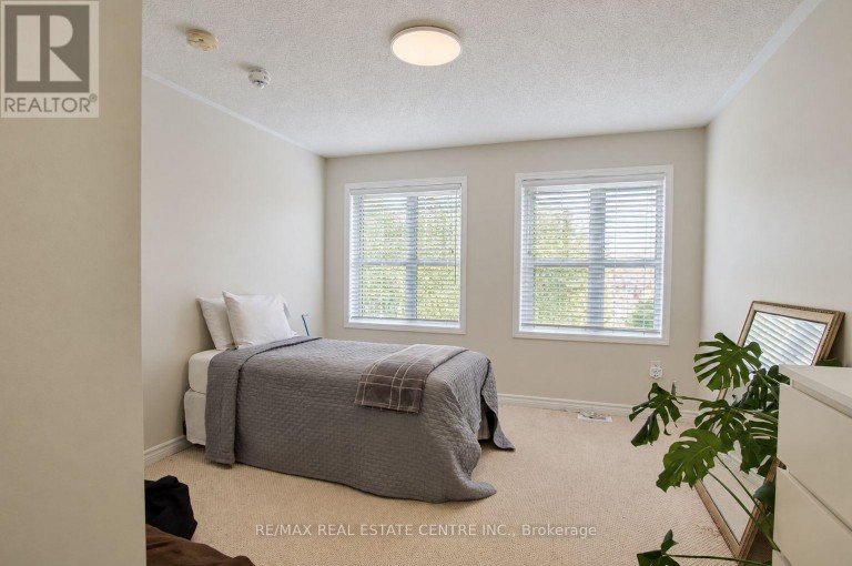 3 CHUDLEIGH AVENUE, Brampton (Credit Valley), Ontario, L6X0N1