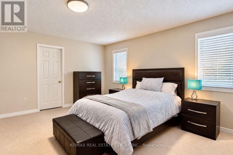 3 CHUDLEIGH AVENUE, Brampton (Credit Valley), Ontario, L6X0N1
