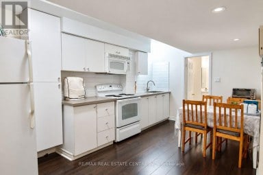 3 CHUDLEIGH AVENUE Brampton (Credit Valley) Ontario photo 6