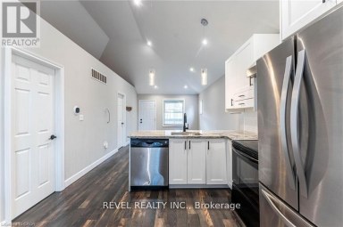 222 KENSINGTON AVENUE N Hamilton (Crown Point) Ontario photo 11