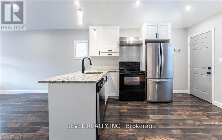 222 KENSINGTON AVENUE N, Hamilton (Crown Point), Ontario, L8L7N7