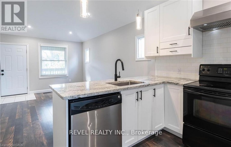 222 KENSINGTON AVENUE N, Hamilton (Crown Point), Ontario, L8L7N7