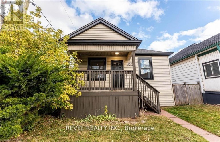 222 KENSINGTON AVENUE N, Hamilton (Crown Point), Ontario, L8L7N7