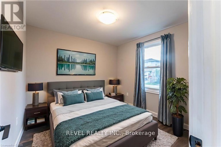 222 KENSINGTON AVENUE N, Hamilton (Crown Point), Ontario, L8L7N7