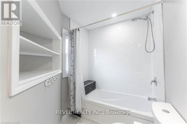 222 KENSINGTON AVENUE N Hamilton (Crown Point) Ontario photo 27