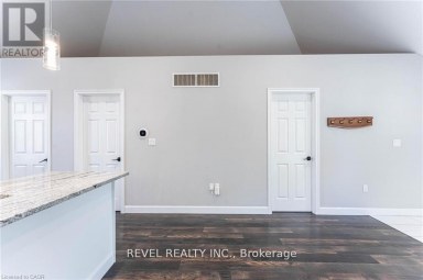 222 KENSINGTON AVENUE N Hamilton (Crown Point) Ontario photo 32