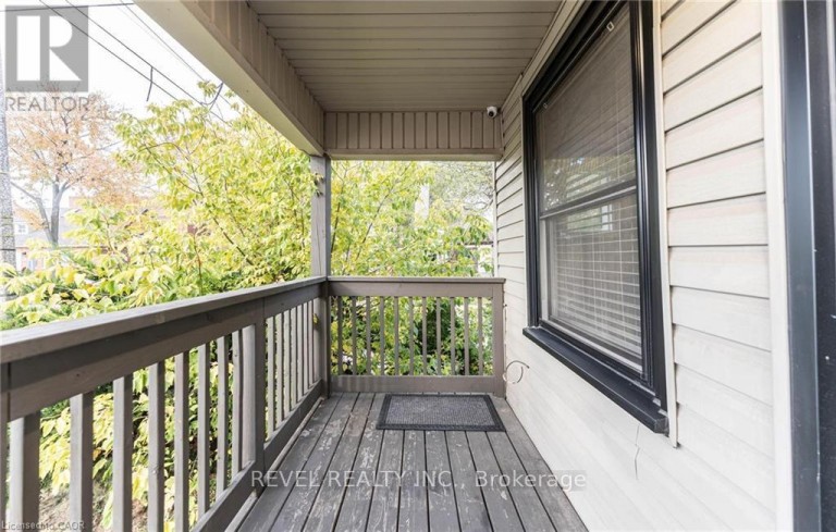 222 KENSINGTON AVENUE N, Hamilton (Crown Point), Ontario, L8L7N7