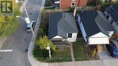 222 KENSINGTON AVENUE N Hamilton (Crown Point) Ontario photo 5