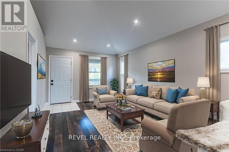 222 KENSINGTON AVENUE N, Hamilton (Crown Point), Ontario, L8L7N7