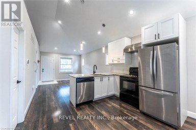 222 KENSINGTON AVENUE N Hamilton (Crown Point) Ontario photo 9