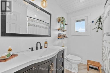 2917 HIGHWAY 28 Douro-Dummer Ontario photo 17