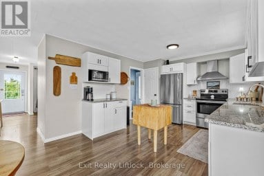 2917 HIGHWAY 28 Douro-Dummer Ontario photo 4