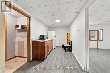 501 SIDNEY STREET Belleville (Belleville Ward) Ontario photo 23