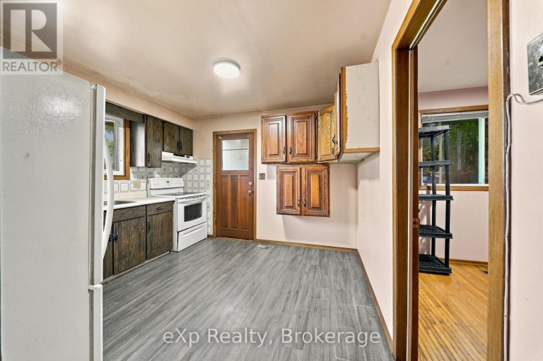 501 SIDNEY STREET, Belleville (Belleville Ward), Ontario, K8P4A3
