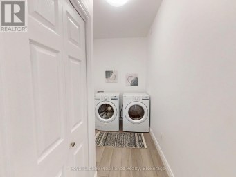 85 PURDY STREET Belleville (Belleville Ward) Ontario photo 13
