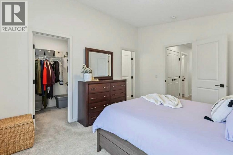 533 Sage Hill Road NW, Calgary, Alberta, T3R1Y2