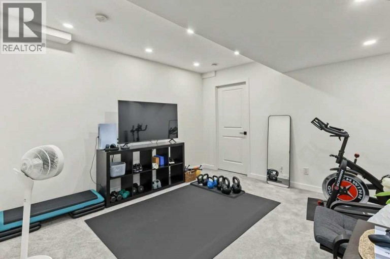 533 Sage Hill Road NW, Calgary, Alberta, T3R1Y2