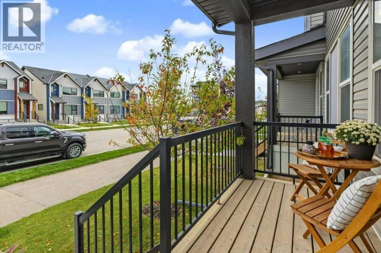 533 Sage Hill Road NW, Calgary, Alberta, T3R1Y2