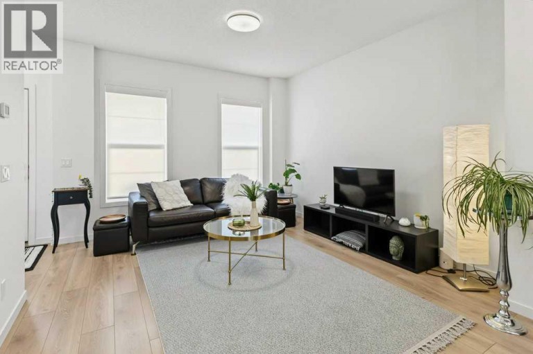 533 Sage Hill Road NW, Calgary, Alberta, T3R1Y2