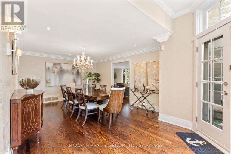 27 STRATHGOWAN CRESCENT, Toronto (Lawrence Park South), Ontario, M4N2Z6