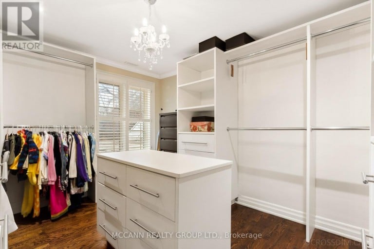 27 STRATHGOWAN CRESCENT, Toronto (Lawrence Park South), Ontario, M4N2Z6