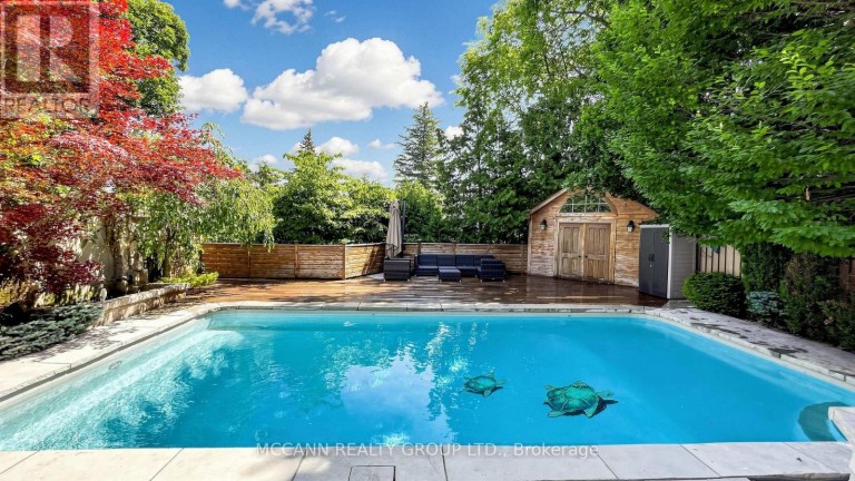 27 STRATHGOWAN CRESCENT, Toronto (Lawrence Park South), Ontario, M4N2Z6