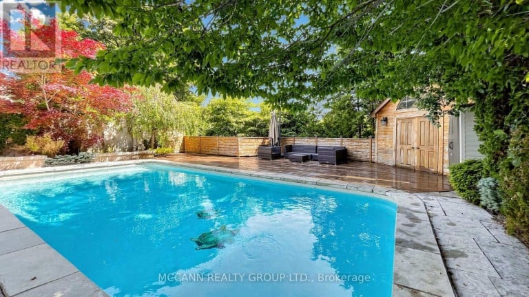 27 STRATHGOWAN CRESCENT, Toronto (Lawrence Park South), Ontario, M4N2Z6