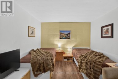 590 4TH STREET E Owen Sound Ontario photo 17