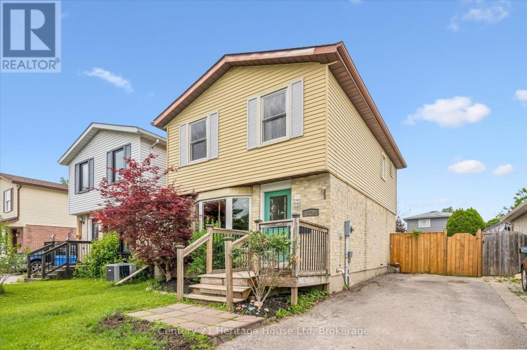 279 STRATHALLAN STREET, Centre Wellington (Fergus), Ontario, N1M3L6