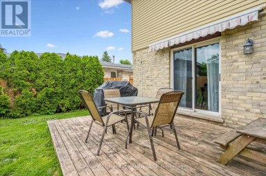 279 STRATHALLAN STREET Centre Wellington (Fergus) Ontario photo 33