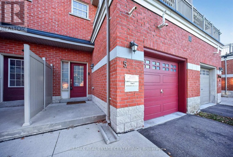 5 - 2530 COUNTRYSIDE DRIVE, Brampton (Sandringham-Wellington North), Ontario, L6R3T4