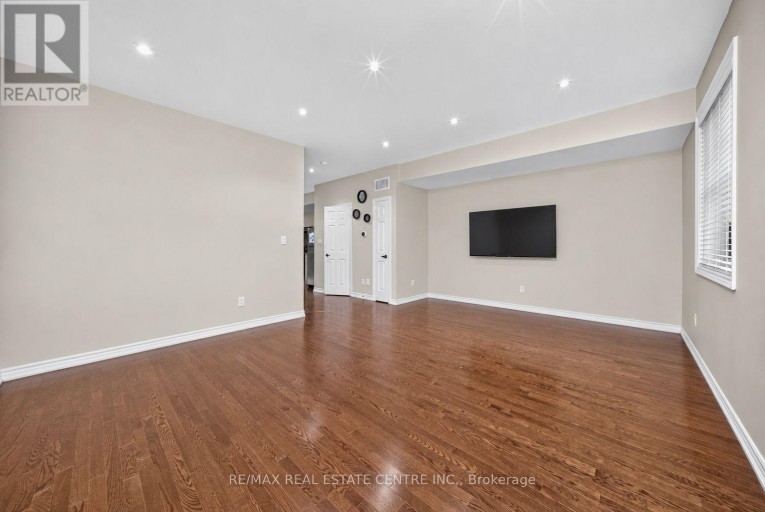 5 - 2530 COUNTRYSIDE DRIVE, Brampton (Sandringham-Wellington North), Ontario, L6R3T4