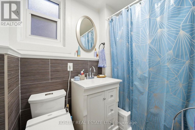 45 ALTON AVENUE, Toronto (South Riverdale), Ontario, M4L2M3