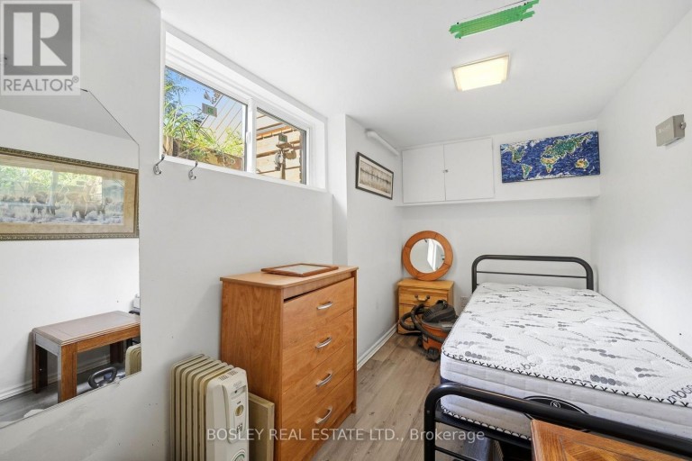 45 ALTON AVENUE, Toronto (South Riverdale), Ontario, M4L2M3