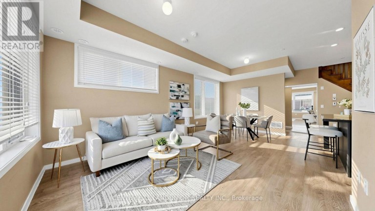 107 - 600 ALEX GARDNER CIRCLE, Aurora (Aurora Village), Ontario, L4G3G5