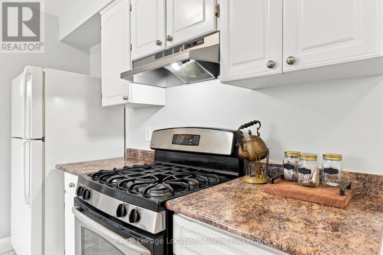 32 COURTICE CRESCENT, Collingwood, Ontario, L9Y4G1