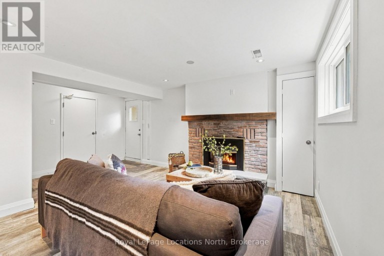 32 COURTICE CRESCENT, Collingwood, Ontario, L9Y4G1