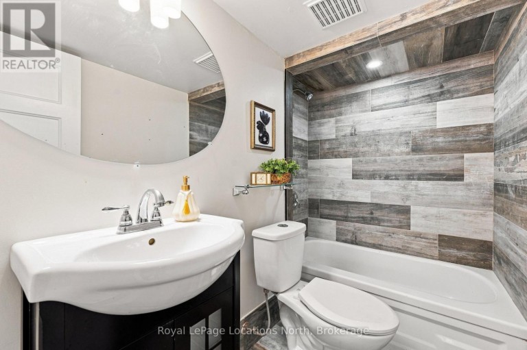 32 COURTICE CRESCENT, Collingwood, Ontario, L9Y4G1