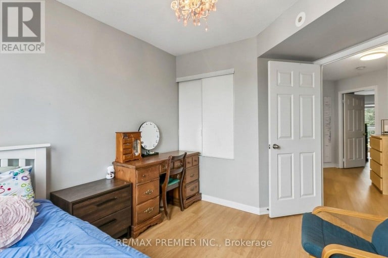 2152 - 105 GEORGE APPLETON WAY, Toronto (Downsview-Roding-CFB), Ontario, M3M0A2