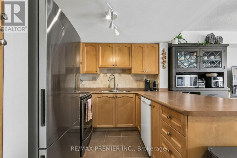 2152 - 105 GEORGE APPLETON WAY, Toronto (Downsview-Roding-CFB), Ontario, M3M0A2