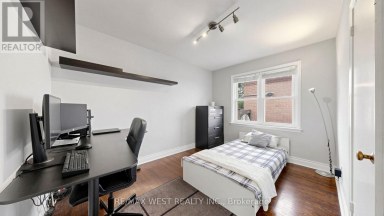 32 ALLONSIUS DRIVE Toronto (Eringate-Centennial-West Deane) Ontario photo 18