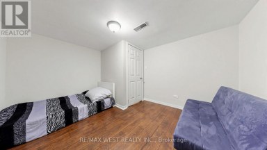 32 ALLONSIUS DRIVE Toronto (Eringate-Centennial-West Deane) Ontario photo 33