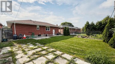32 ALLONSIUS DRIVE Toronto (Eringate-Centennial-West Deane) Ontario photo 39